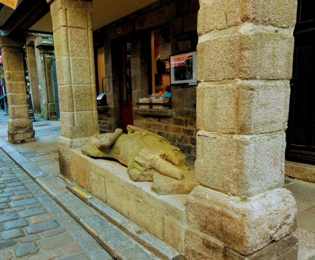 Gate House Lodge Dinan Exteriér fotografie