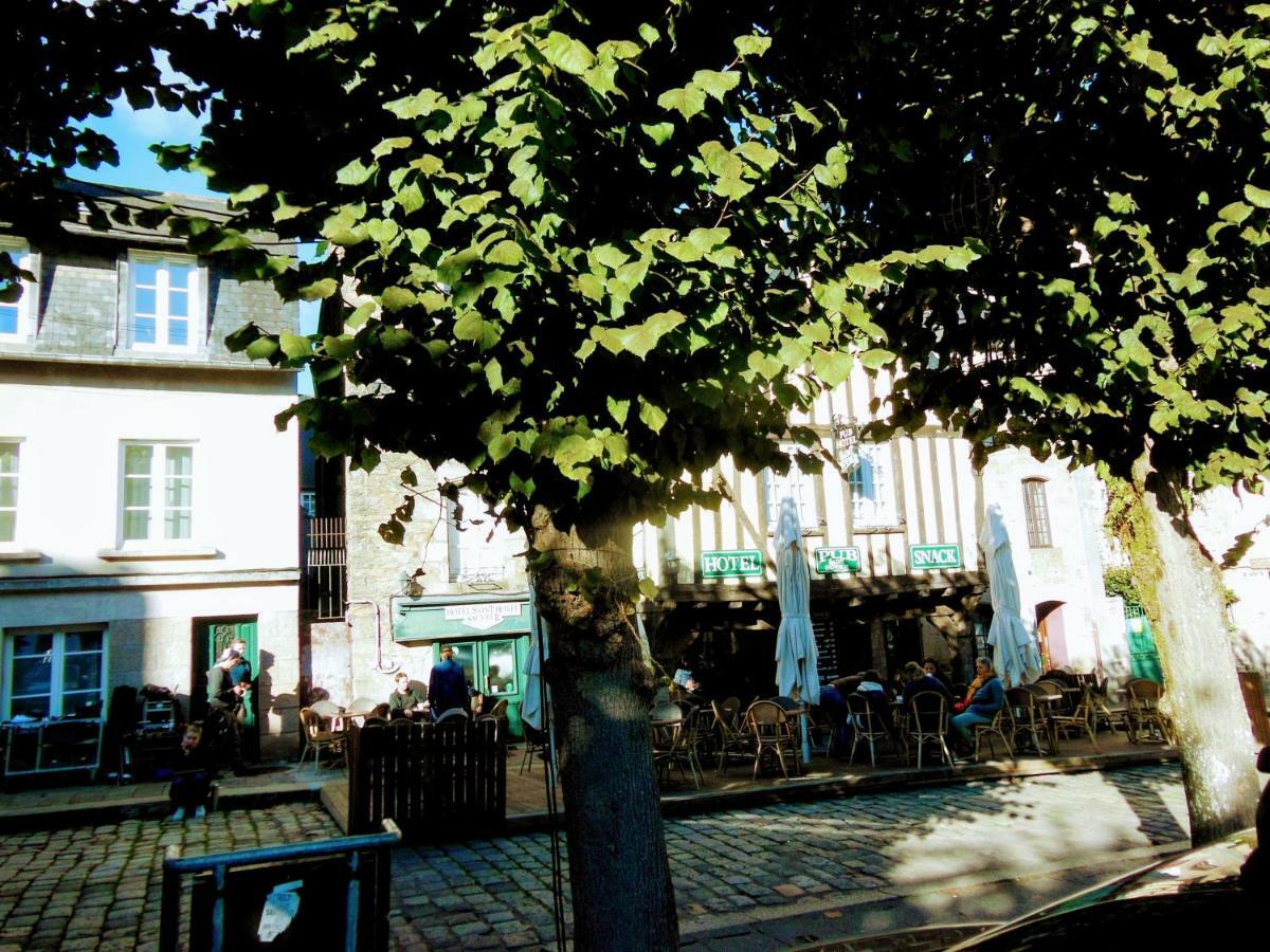 Gate House Lodge Dinan Exteriér fotografie