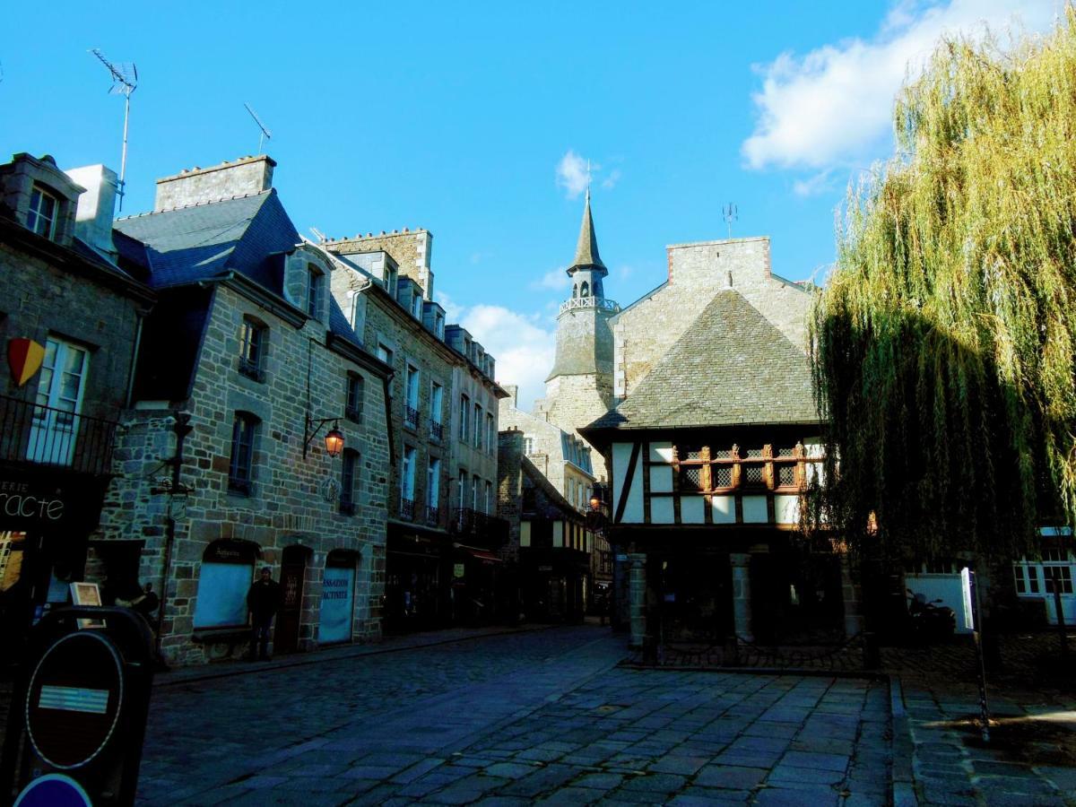 Gate House Lodge Dinan Exteriér fotografie