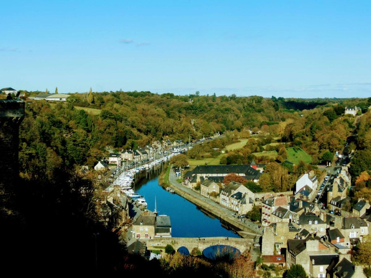 Gate House Lodge Dinan Exteriér fotografie